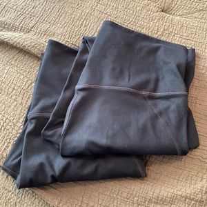 Girlfriend Collective Black Ankle Mid Rise Compressive Legging